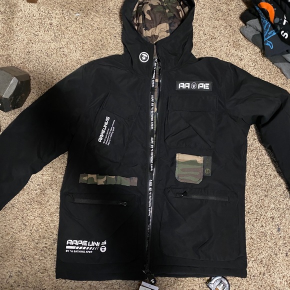 Aape by A Bathing Ape 2018 F/W collection jacket - Picture 9 of 9